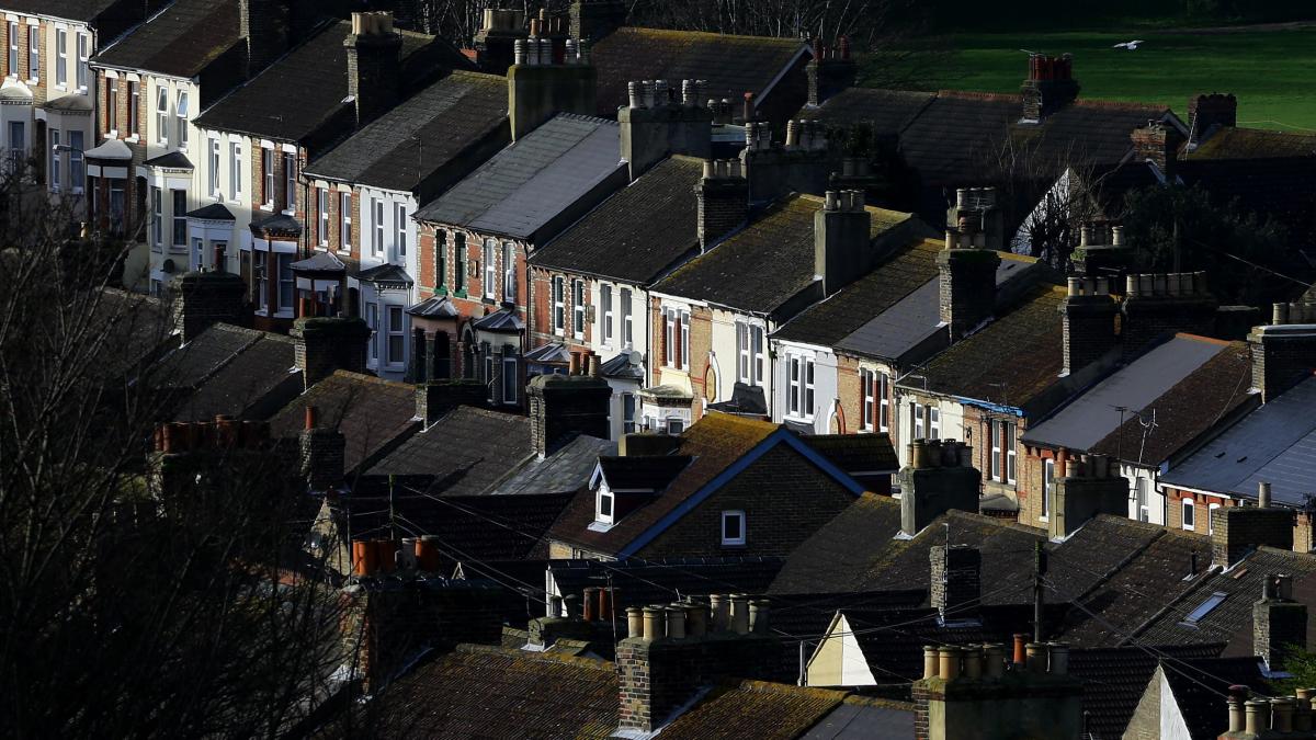 Average house price hit new high of £375,131 in May