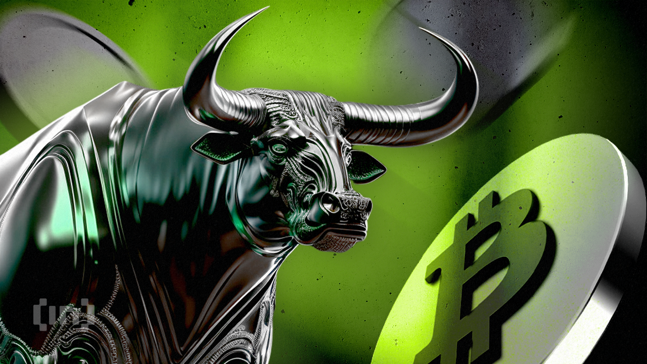 Bitcoin Mirrors 2015-2017 Bull Market as Investors Accumulate