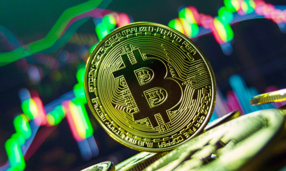 Bitcoin spot market anticipates consecutive monthly drops post six-month growth period