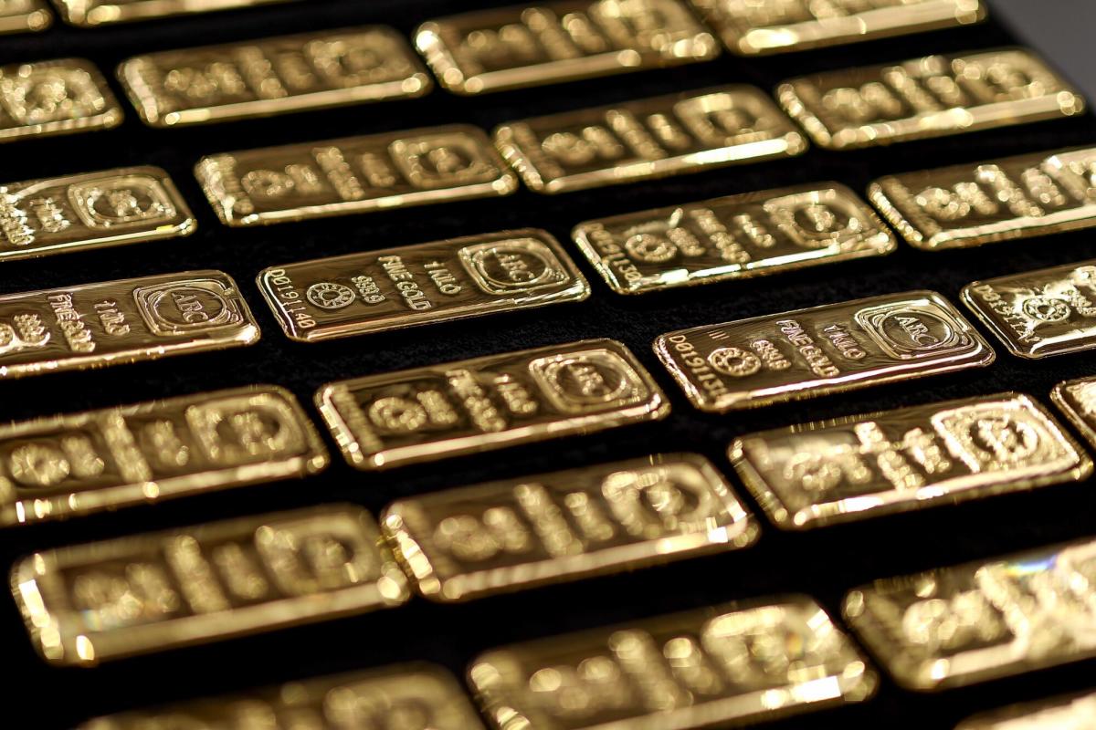 Gold Trims Gains as Traders Book Profit After New Record