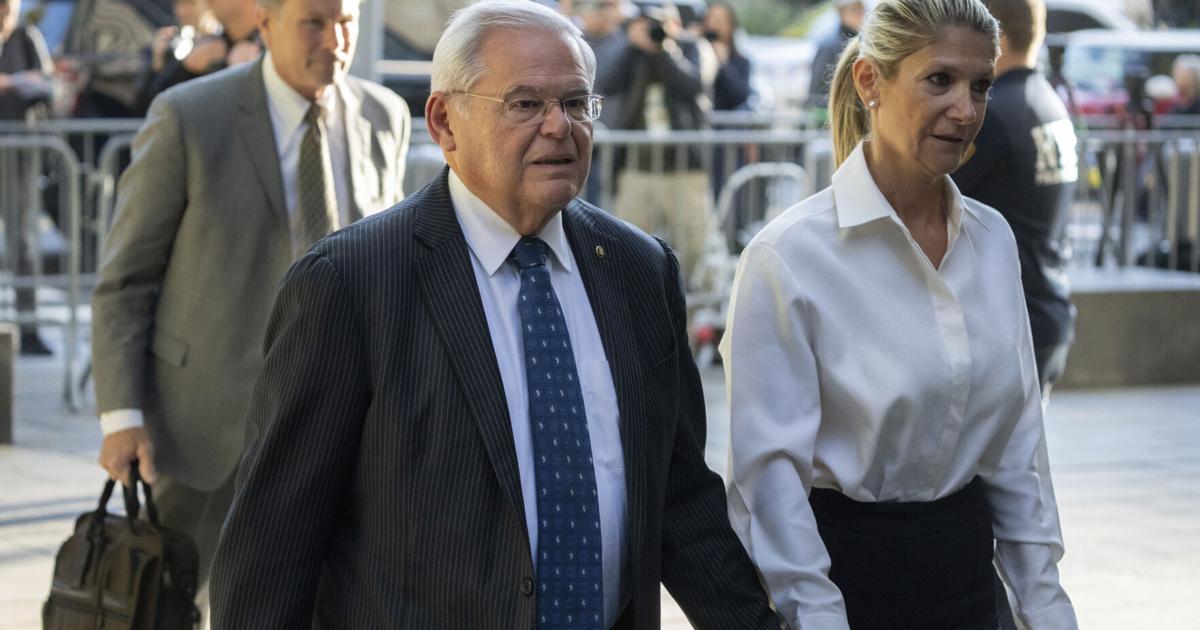 Prosecutors highlight Nadine Menendez's desperate finances