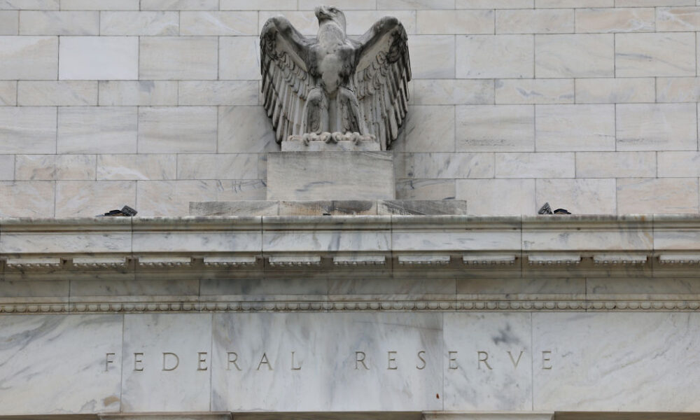 Crypto markets remain glued to Federal Reserve policy announcements