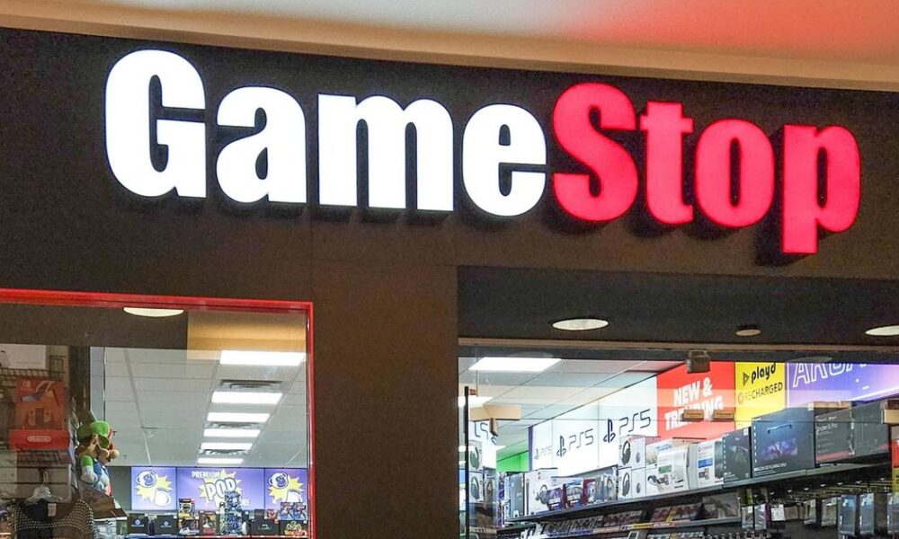 GameStop shares fall after reporting quarterly financial losses