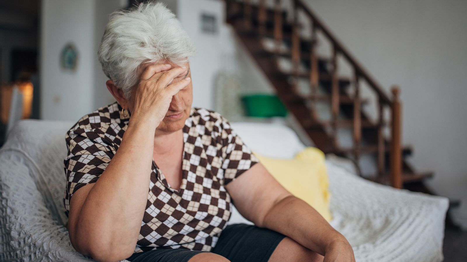 Money blog: 'My anxiety levels are skyrocketing' - the mortgage bottleneck facing elderly Brits |  UK News