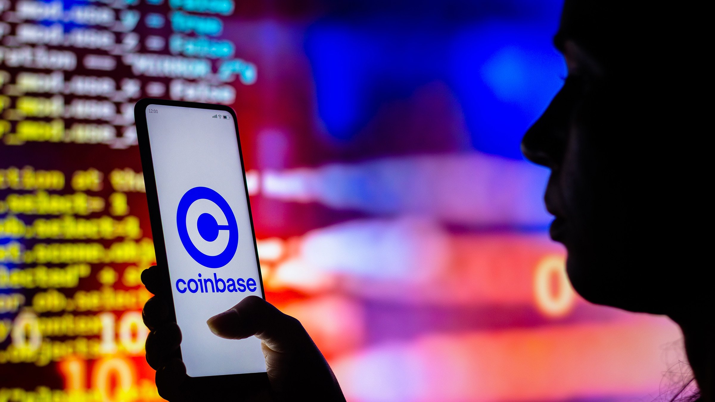 News Explorer — Coinbase Introduces Smart Wallet to Streamline Integration and Improve DeFi User Experience