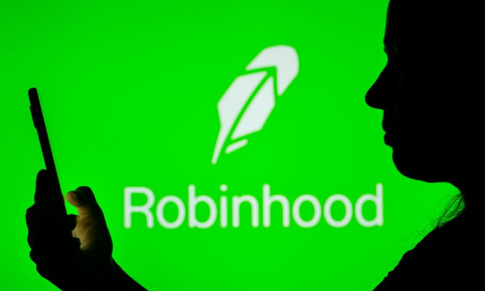 Robinhood Buys Bitstamp to Grow Crypto and International Trading