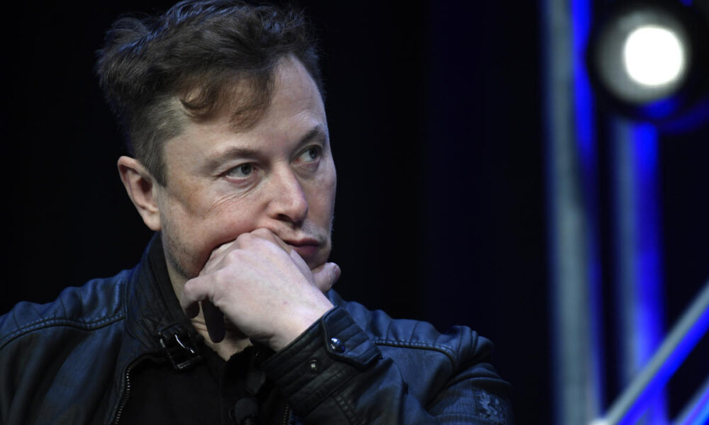 Here's how Tesla's Elon Musk explains his support for a seemingly anti-EV presidential ticket