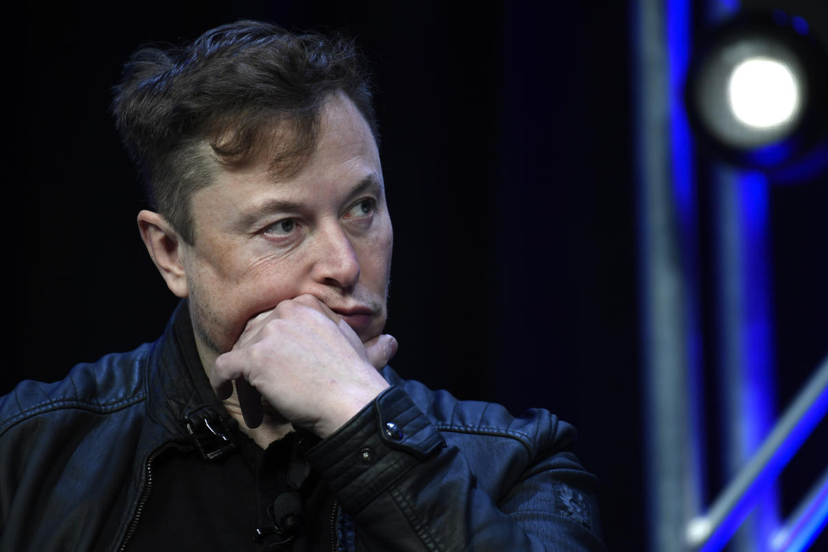 Here's how Tesla's Elon Musk explains his support for a seemingly anti-EV presidential ticket