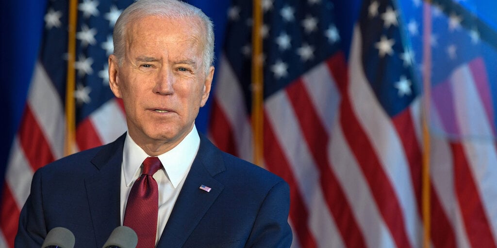 Biden's election prospects plummet in crypto markets after report on Obama concerns