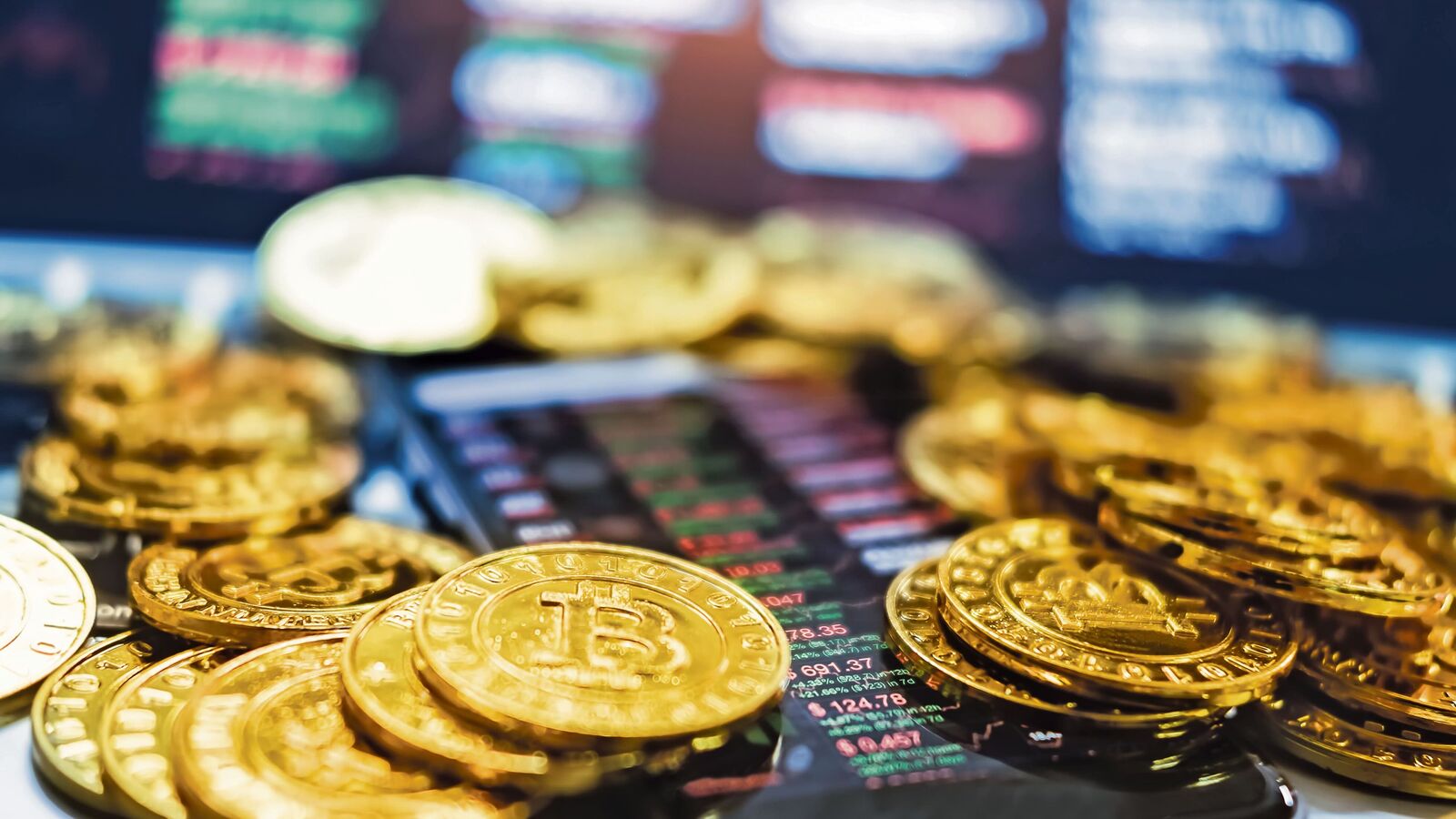 Bitcoin Jumps 2.7% to Reach 60,000 Level; What's Driving the Rally?