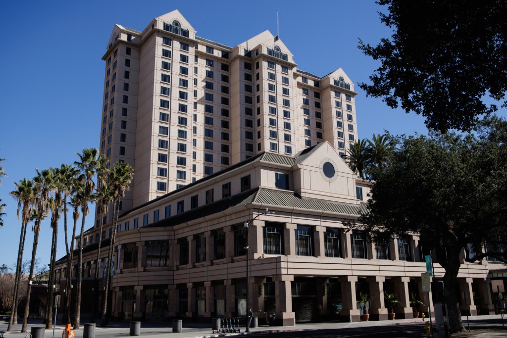 Major effort begins to shore up finances of historic San Jose hotel tower